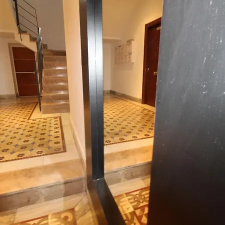 Del Parque Flats Alvarez Apartment *