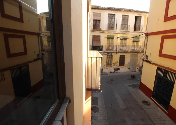 Del Parque Flats Alvarez مالقة