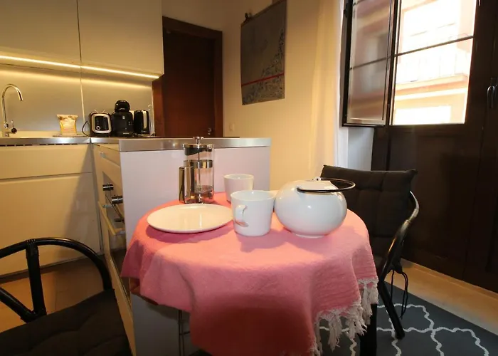 Del Parque Flats Alvarez شقة مالقة