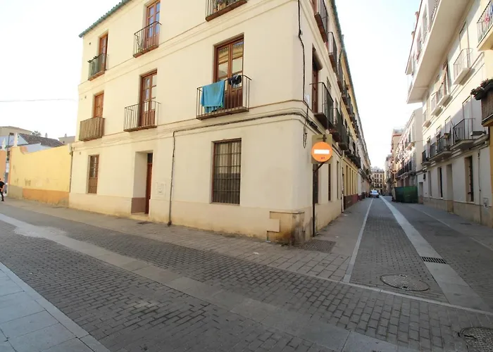 Del Parque Flats Alvarez شقة