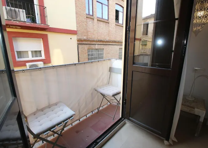 Del Parque Flats Alvarez مالقة
