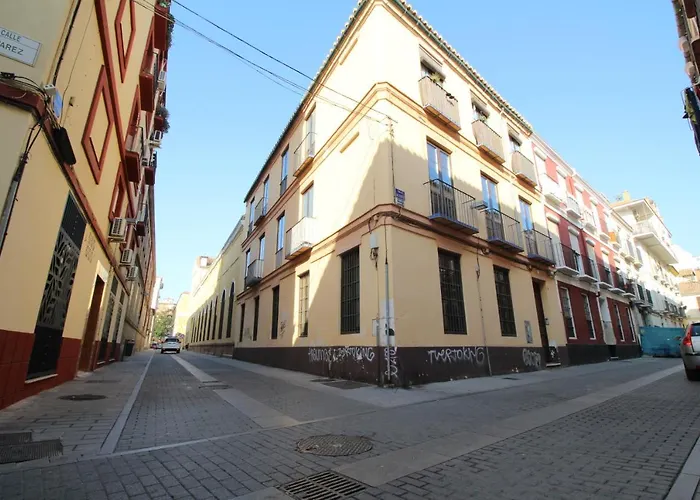 Del Parque Flats Alvarez شقة